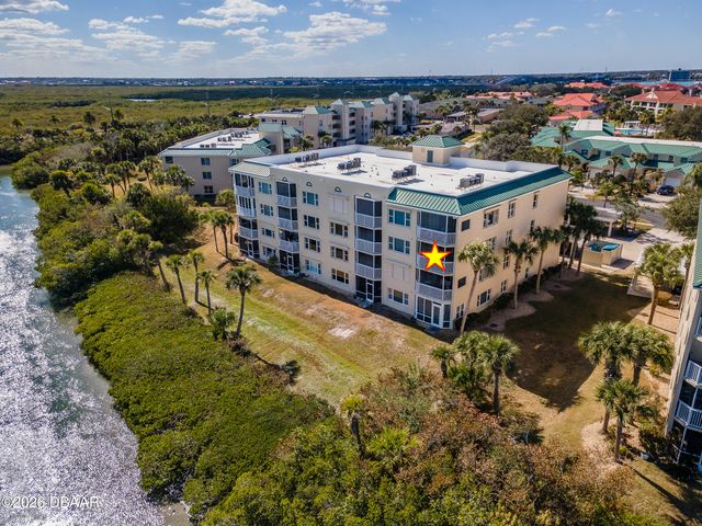 426 Bouchelle Dr Apt 301, New Smyrna Beach, FL 32169