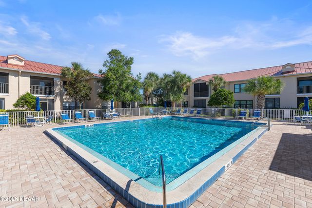 426 Bouchelle Dr Apt 301, New Smyrna Beach, FL 32169