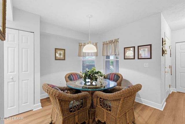 426 Bouchelle Dr Apt 301, New Smyrna Beach, FL 32169