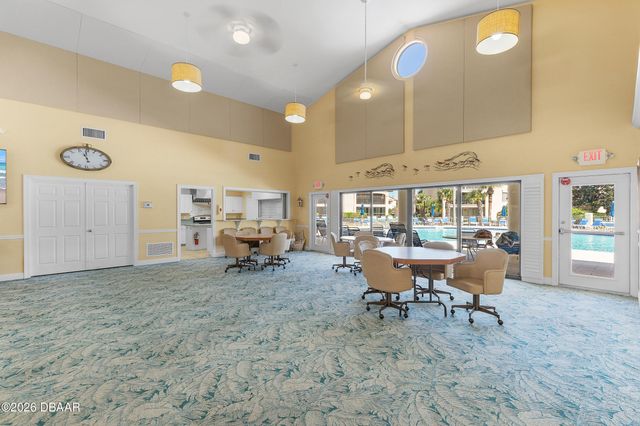 426 Bouchelle Dr Apt 301, New Smyrna Beach, FL 32169