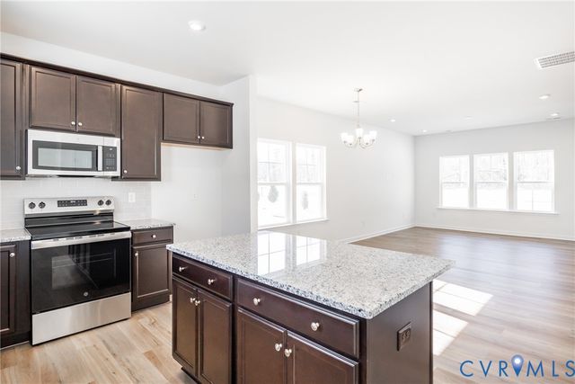 255 Whiteside Rd, Sandston, VA 23150