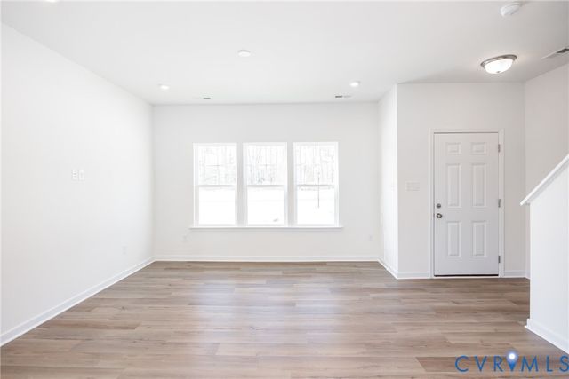 255 Whiteside Rd, Sandston, VA 23150