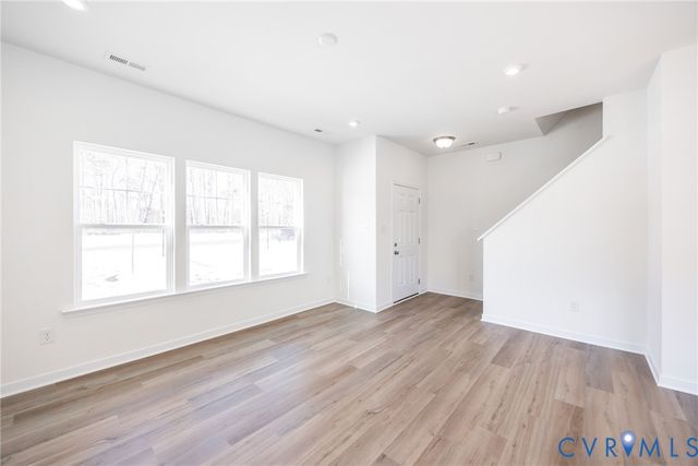 255 Whiteside Rd, Sandston, VA 23150