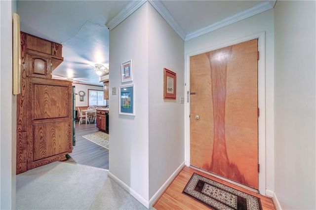 5916 W 78TH Street, Prairie Village, KS 66208