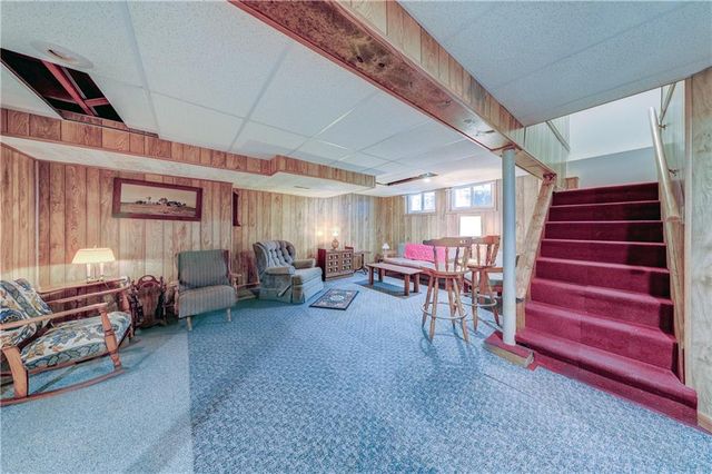 5916 W 78TH Street, Prairie Village, KS 66208