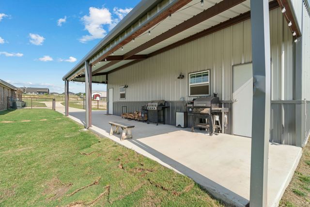 1052 Winecup Lane, Weatherford, TX 76085
