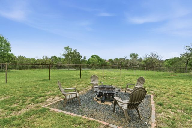 1052 Winecup Lane, Weatherford, TX 76085
