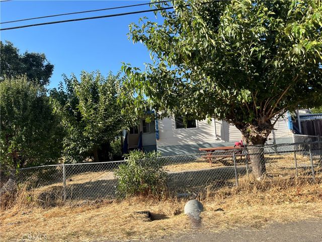 14300 Robinson Avenue, Clearlake, CA 95422