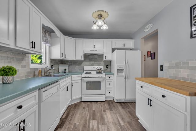 55 Dogwood Drive, Jackson, NJ 08527