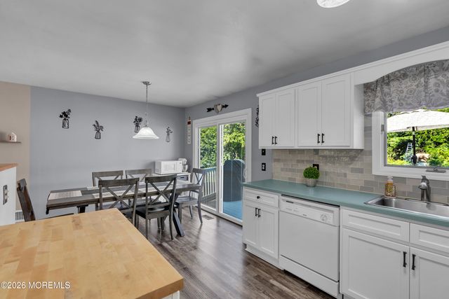 55 Dogwood Drive, Jackson, NJ 08527