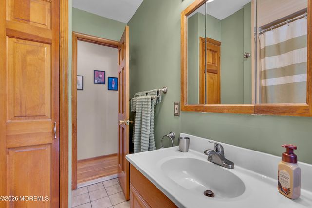 55 Dogwood Drive, Jackson, NJ 08527