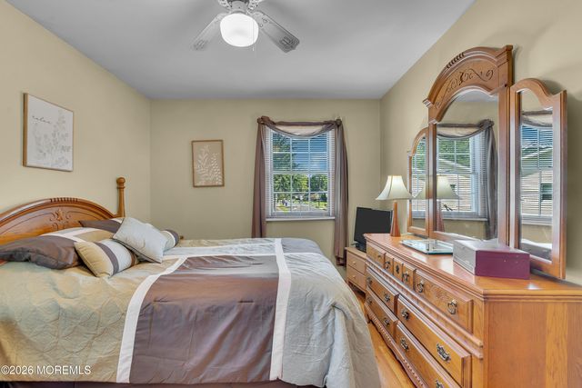 55 Dogwood Drive, Jackson, NJ 08527