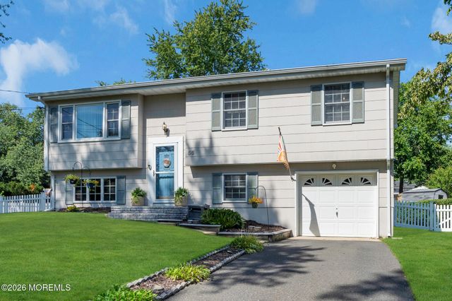 55 Dogwood Drive, Jackson, NJ 08527