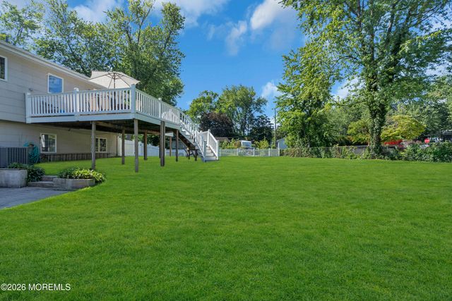 55 Dogwood Drive, Jackson, NJ 08527