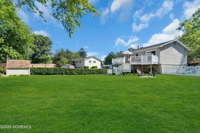 55 Dogwood Drive, Jackson, NJ 08527