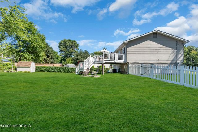 55 Dogwood Drive, Jackson, NJ 08527