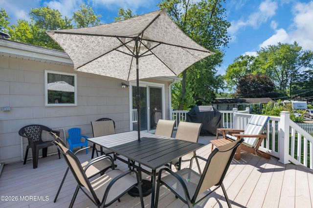 55 Dogwood Drive, Jackson, NJ 08527