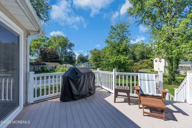 55 Dogwood Drive, Jackson, NJ 08527