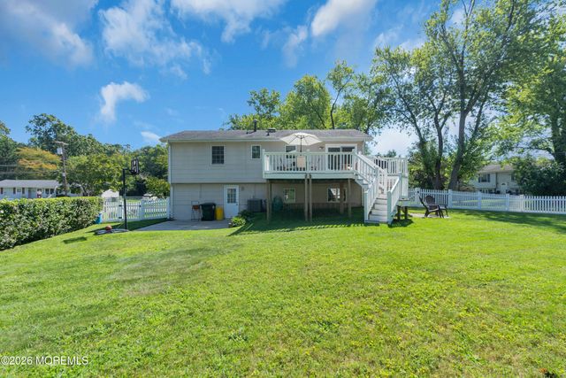 55 Dogwood Drive, Jackson, NJ 08527