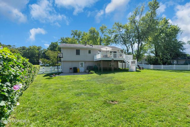 55 Dogwood Drive, Jackson, NJ 08527