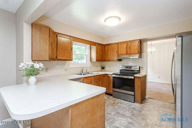 4237 Brogan Drive, Toledo, OH 43614