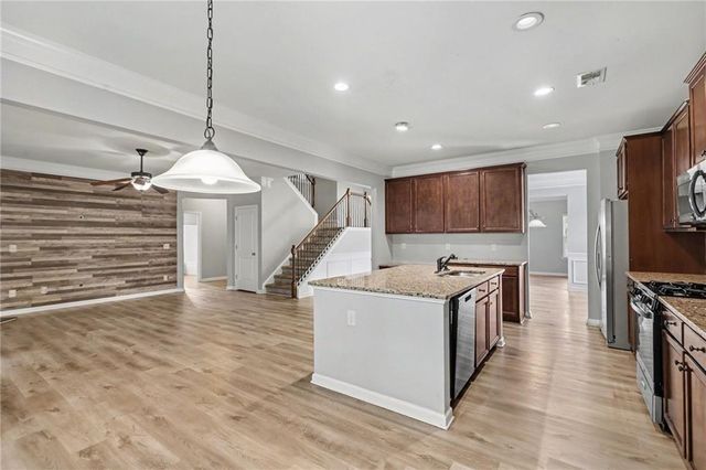 150 Berkleigh Trails Drive, Hiram, GA 30141