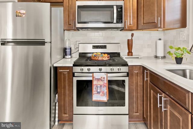 39 WORTHINGTON AVE, Bellmawr, NJ 08031
