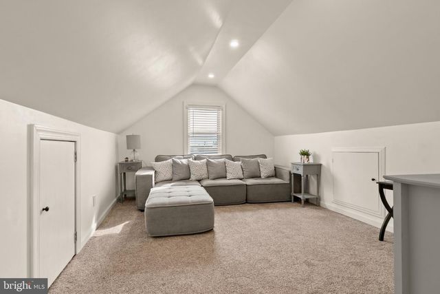 39 WORTHINGTON AVE, Bellmawr, NJ 08031