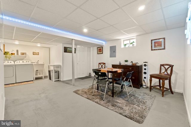 39 WORTHINGTON AVE, Bellmawr, NJ 08031