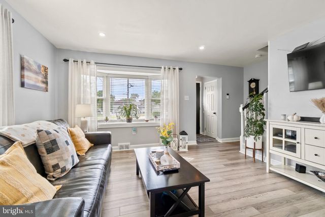 39 WORTHINGTON AVE, Bellmawr, NJ 08031