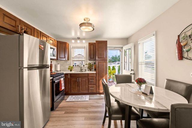 39 WORTHINGTON AVE, Bellmawr, NJ 08031