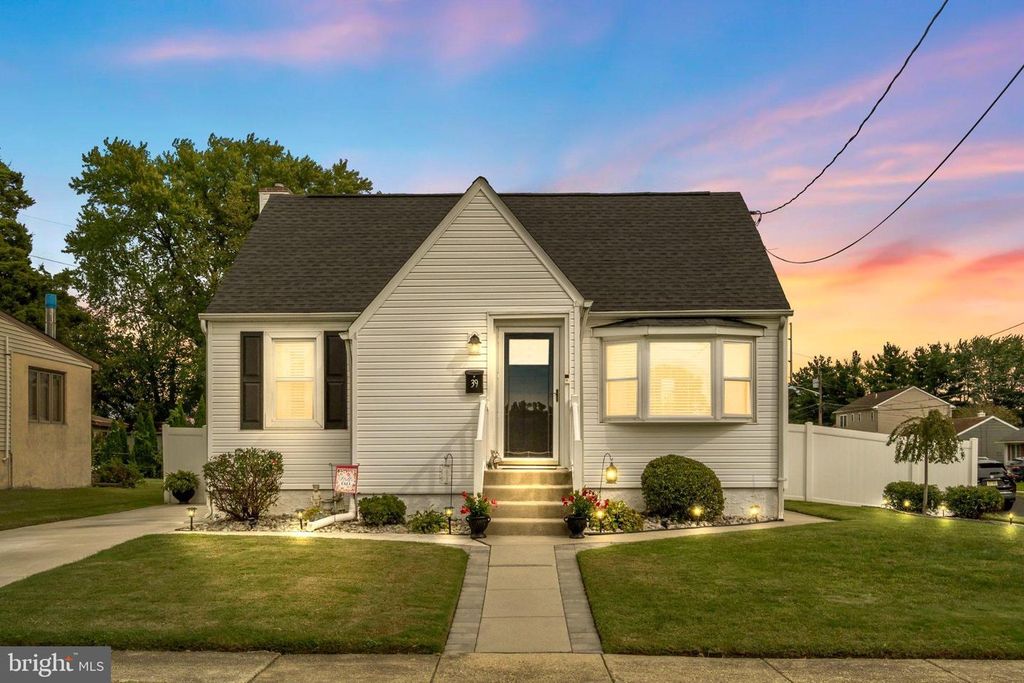39 WORTHINGTON AVE, Bellmawr, NJ 08031