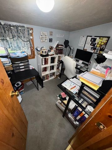 20 South Shore Rd, Westminster, MA 01473