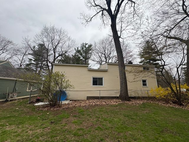 20 South Shore Rd, Westminster, MA 01473