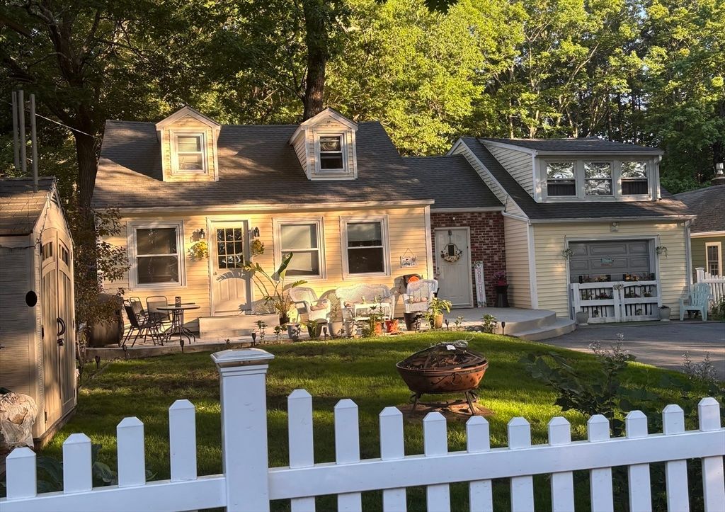 20 South Shore Rd, Westminster, MA 01473