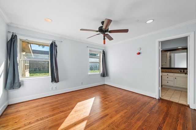 1723 Campbell Road, Houston, TX 77080