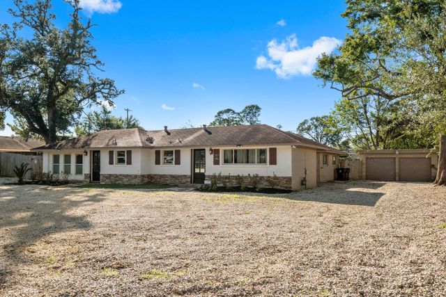 1723 Campbell Road, Houston, TX 77080