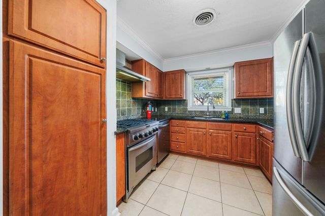 1723 Campbell Road, Houston, TX 77080