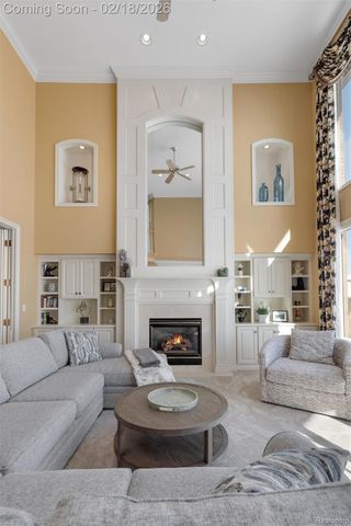 34330 Jefferson Avenue, Harrison Charter Township, MI 48045