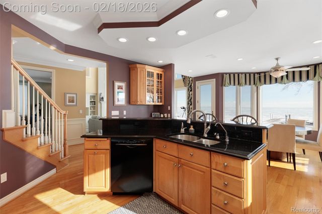 34330 Jefferson Avenue, Harrison Charter Township, MI 48045