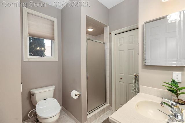 34330 Jefferson Avenue, Harrison Charter Township, MI 48045