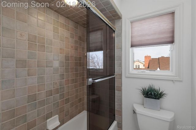 34330 Jefferson Avenue, Harrison Charter Township, MI 48045