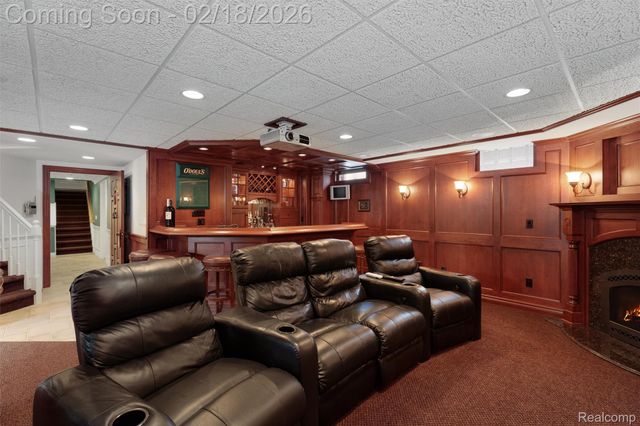 34330 Jefferson Avenue, Harrison Charter Township, MI 48045