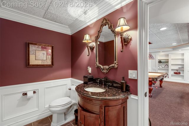 34330 Jefferson Avenue, Harrison Charter Township, MI 48045