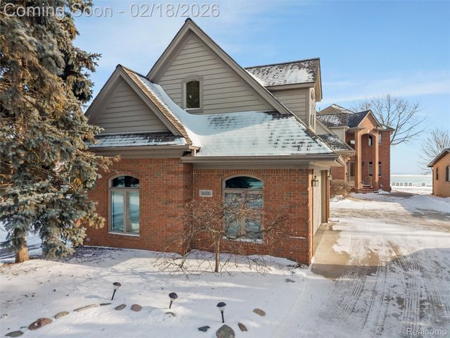 34330 Jefferson Avenue, Harrison Charter Township, MI 48045