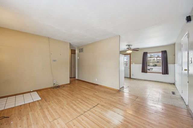 916 Mulberry Lane, Streamwood, IL 60107