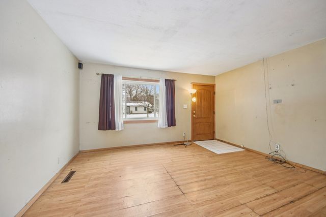 916 Mulberry Lane, Streamwood, IL 60107