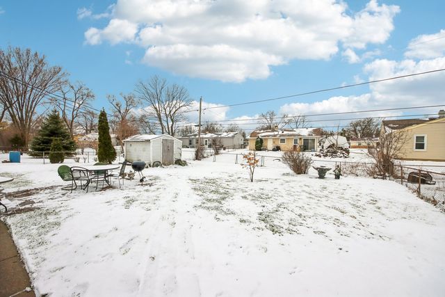 916 Mulberry Lane, Streamwood, IL 60107