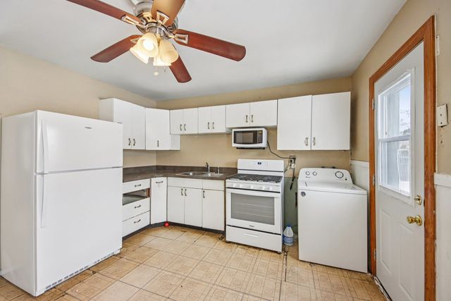 916 Mulberry Lane, Streamwood, IL 60107