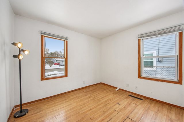 916 Mulberry Lane, Streamwood, IL 60107